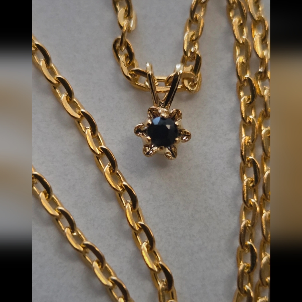 Elegant Goldplated Necklace With Black Stone Pendant